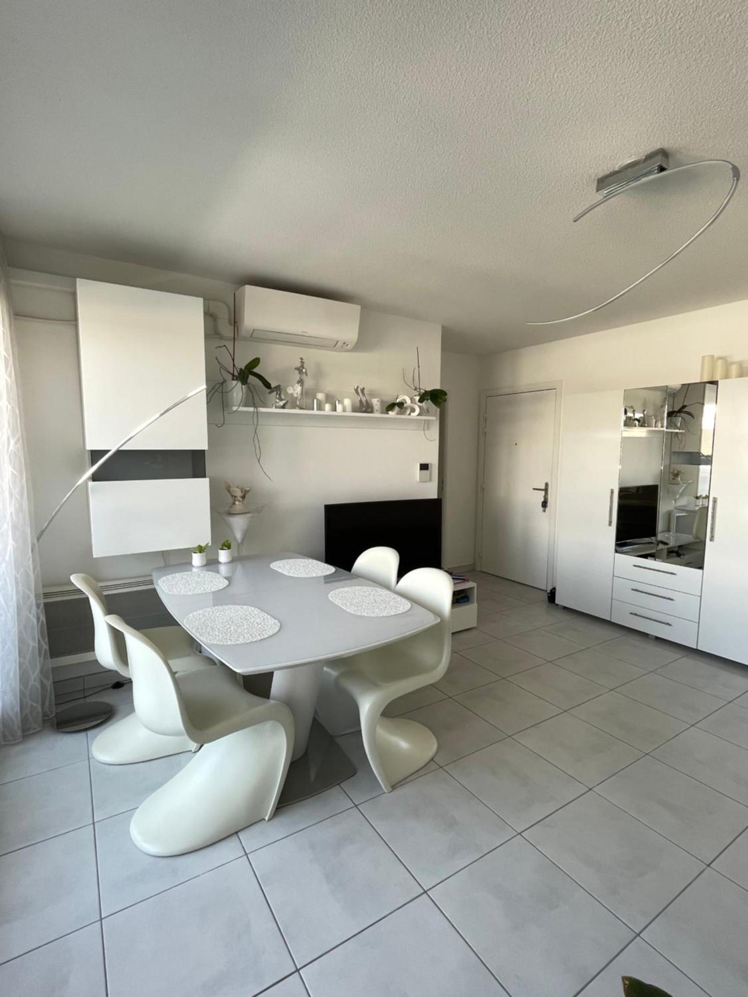 Appartement De Standing, Parking Prive, Climatise, Proche Du Centre-Ville Et La Gare Centre アヴィニョン エクステリア 写真